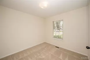 11365 Brierhall Cir, Maryland Heights, MO 63043 - Photo 28