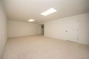 11365 Brierhall Cir, Maryland Heights, MO 63043 - Photo 32