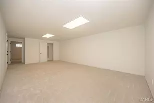 11365 Brierhall Cir, Maryland Heights, MO 63043 - Photo 30