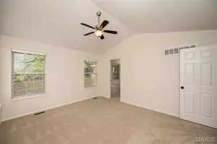 11365 Brierhall Cir, Maryland Heights, MO 63043 - Photo 20