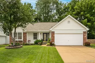 11365 Brierhall Cir, Maryland Heights, MO 63043 - Photo 1