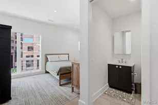 8250 Forsyth Blvd, Clayton, MO 63105 - Photo 28