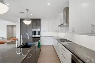 8250 Forsyth Blvd, Clayton, MO 63105 - Photo 10