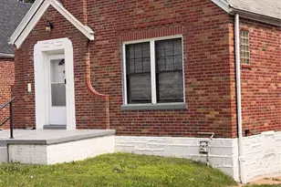1739 Grape Ave, Saint Louis, MO 63147 - Photo 2