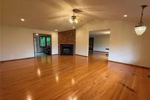 19901 Providence Dr, Lebanon, MO 65536 - Photo 8