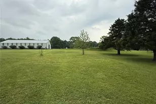 19901 Providence Dr, Lebanon, MO 65536 - Photo 48