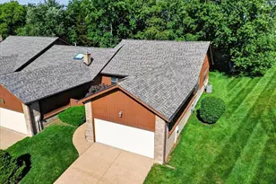 5421 Ct Of Cedars, Saint Louis, MO 63128 - Photo 32