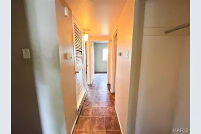 810 Loyola Drive, Florissant, MO 63031 - Photo 18
