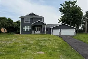 156 Reading Ave, Maryland Heights, MO 63043 - Photo 2