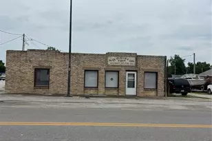 212 W 2nd St, Montgomery City, MO 63361 - Photo 2