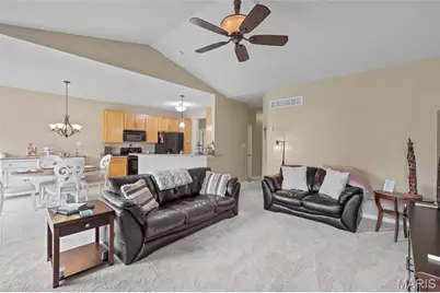 119 Venice Circle, Saint Peters, MO 63304 - Photo 8