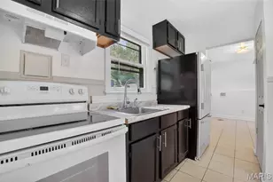 346 Mueller Ave, Ferguson, MO 63135 - Photo 12