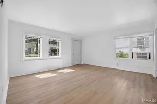 346 Mueller Ave, Ferguson, MO 63135 - Photo 8