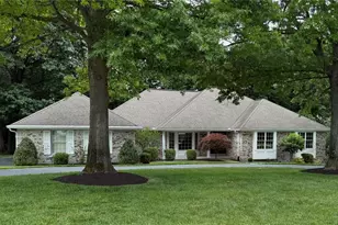9802 Eagle Hill Ln, Sunset Hills, MO 63127 - Photo 2