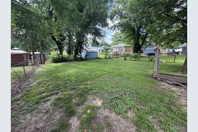 3719 Gordon Avenue, Saint John, MO 63114 - Photo 2