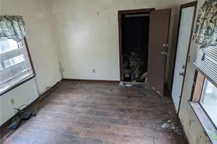 10333 Castle Dr, Saint Louis, MO 63136 - Photo 18