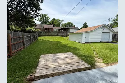 9010 Trefore Avenue, Berkeley, MO 63134 - Photo 8
