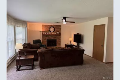 5849 Morning Field Place, Mehlville, MO 63128 - Photo 4
