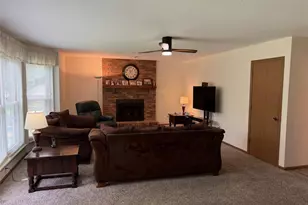 5849 Morning Field Pl, Mehlville, MO 63128 - Photo 4