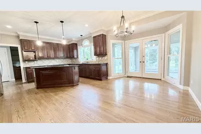2154 White Lane Drive, Chesterfield, MO 63017 - Photo 2