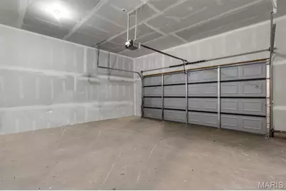 211 Fee Fee Road, Maryland Heights, MO 63043 - Photo 30
