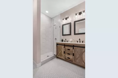 211 Fee Fee Road, Maryland Heights, MO 63043 - Photo 20