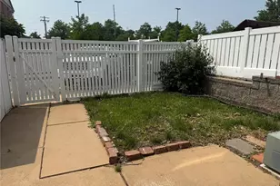 846 Dumont Pl, Saint Louis, MO 63125 - Photo 18