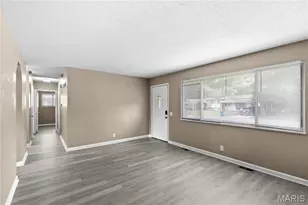 165 Humes Ln, Florissant, MO 63031 - Photo 4