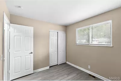165 Humes Lane, Florissant, MO 63031 - Photo 10