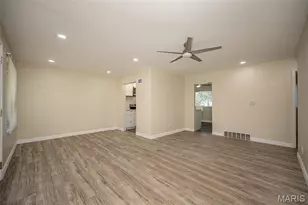 2252 Luxmore Dr, Saint Louis, MO 63136 - Photo 2