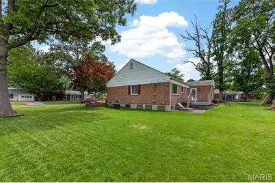 1375 Burning Tree Drive, Florissant, MO 63033 - Photo 44