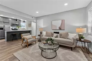 9102 W Swan Cir, Brentwood, MO 63144 - Photo 2