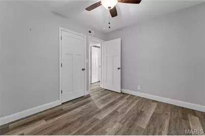 9102 W Swan Circle, Brentwood, MO 63144 - Photo 14