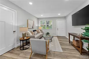 9102 W Swan Cir, Brentwood, MO 63144 - Photo 4