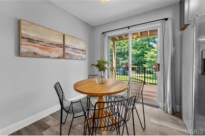 9102 W Swan Circle, Brentwood, MO 63144 - Photo 6