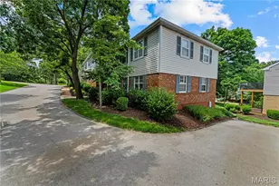 9102 W Swan Cir, Brentwood, MO 63144 - Photo 22