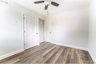 9102 W Swan Circle, Brentwood, MO 63144 - Photo 18