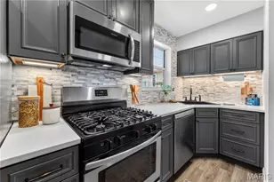 9102 W Swan Cir, Brentwood, MO 63144 - Photo 8