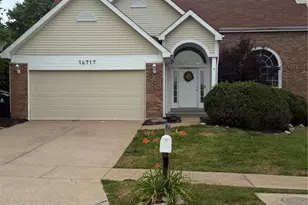 16717 Stone Creek Ct, Florissant, MO 63034 - Photo 2