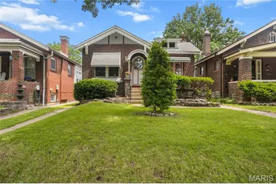 3993 Dover Place, Saint Louis, MO 63116 - Photo 2