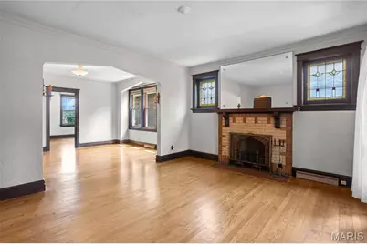 3993 Dover Place, Saint Louis, MO 63116 - Photo 6