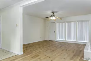 8201 Braddock Dr, University City, MO 63132 - Photo 2