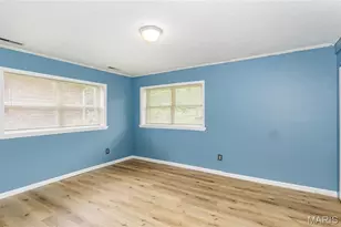 8201 Braddock Dr, University City, MO 63132 - Photo 10