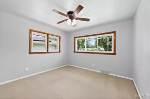 800 Crowder Dr, Florissant, MO 63031 - Photo 24