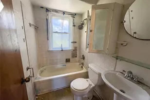 11424 Larimore Rd, Saint Louis, MO 63138 - Photo 10