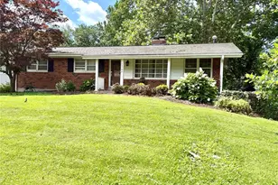 11706 Doverhill Dr, Sunset Hills, MO 63128 - Photo 6