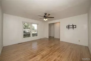4184 Lisieux Ln, Oakville, MO 63129 - Photo 6