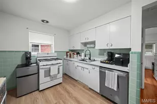 6916 Hampton Ave, Saint Louis, MO 63109 - Photo 12