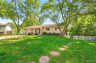 431 Rockview Dr, Unincorporated, MO 63129 - Photo 2