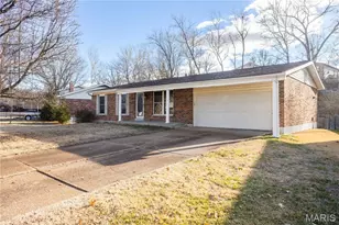 11042 Wylestone Ct, Unincorporated, MO 63126 - Photo 1